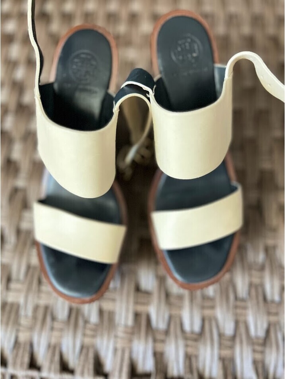 Tory Burch Lexington Leather Wedge Sandal size 7M
